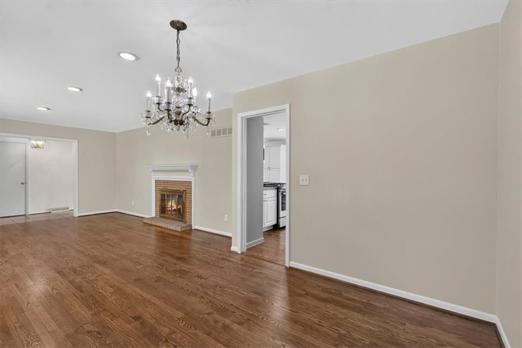 426 W 109th Street — photo 17
