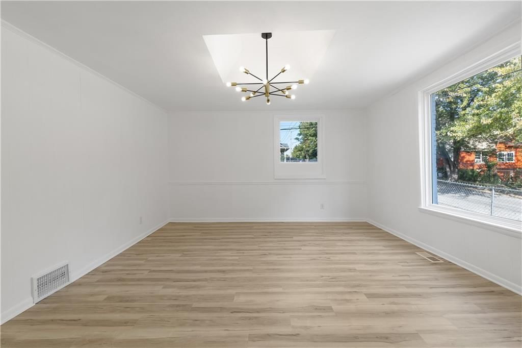 3242 Roberts Street — photo 8
