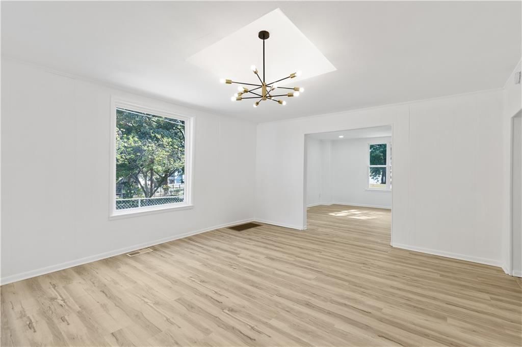 3242 Roberts Street — photo 10