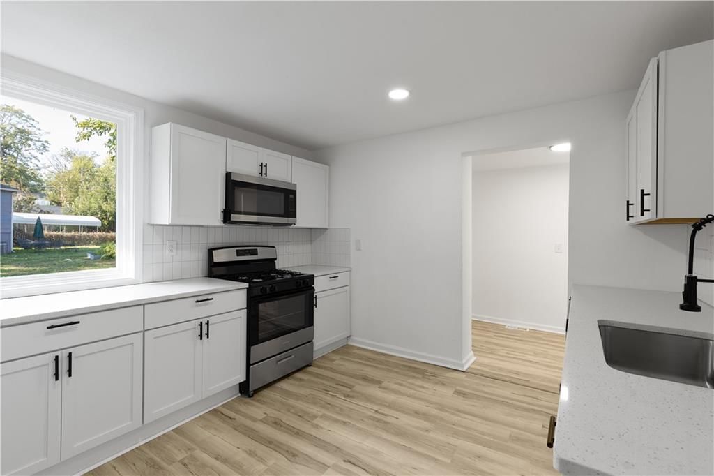 3242 Roberts Street — photo 12