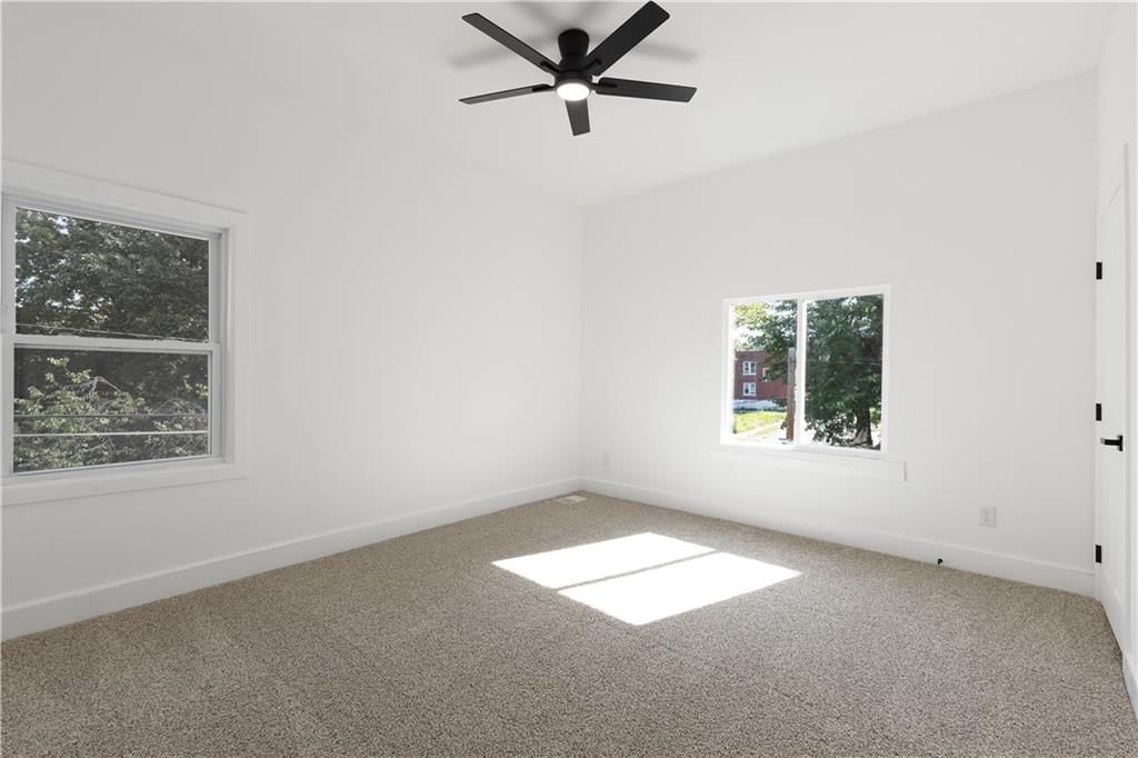 3242 Roberts Street — photo 22
