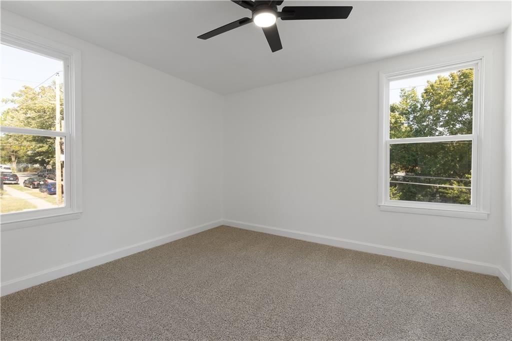3242 Roberts Street — photo 24