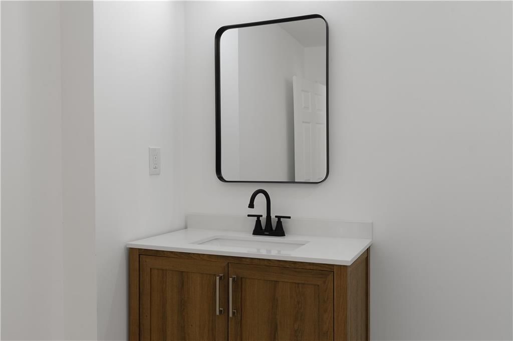 3242 Roberts Street — photo 34