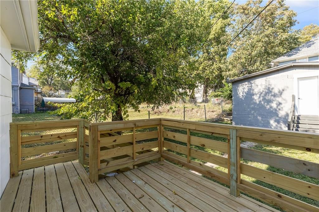 3242 Roberts Street — photo 42