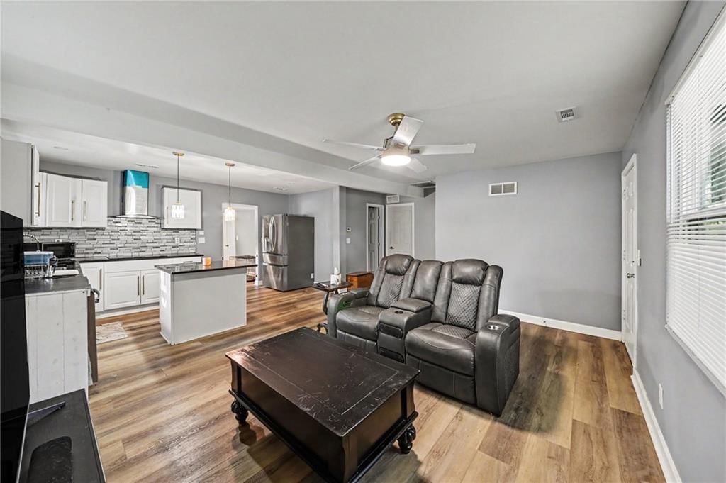 5146 Forest Avenue — photo 8