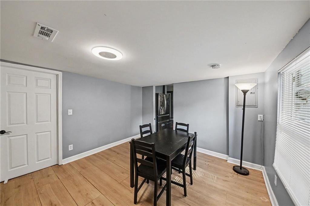 5146 Forest Avenue — photo 9