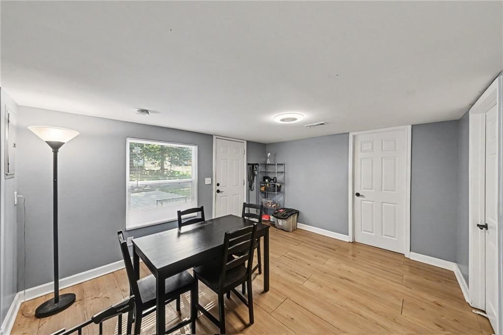 5146 Forest Avenue — photo 10