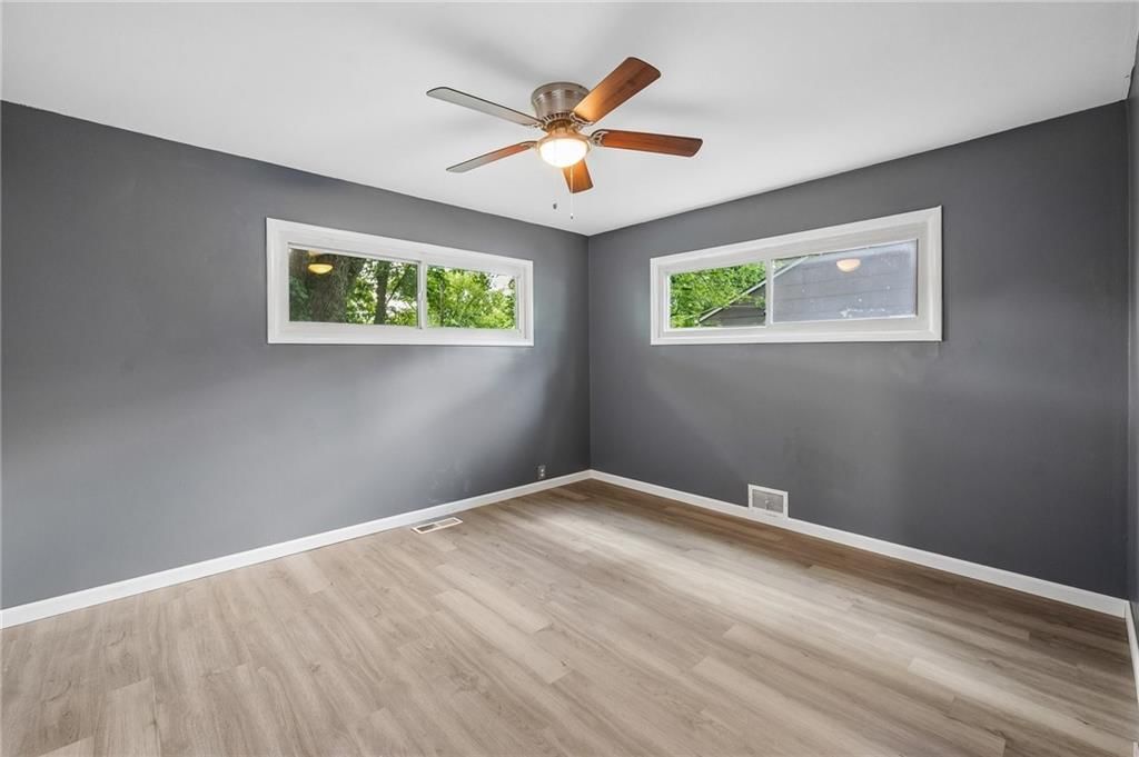 11217 Manchester Avenue — photo 14