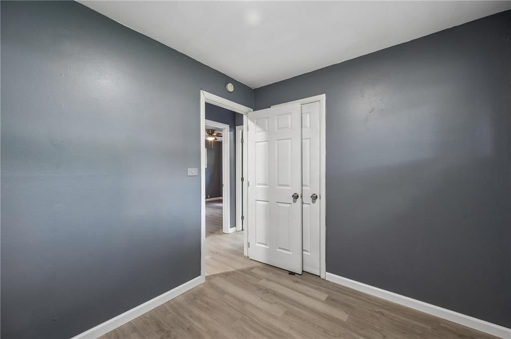 11217 Manchester Avenue — photo 19