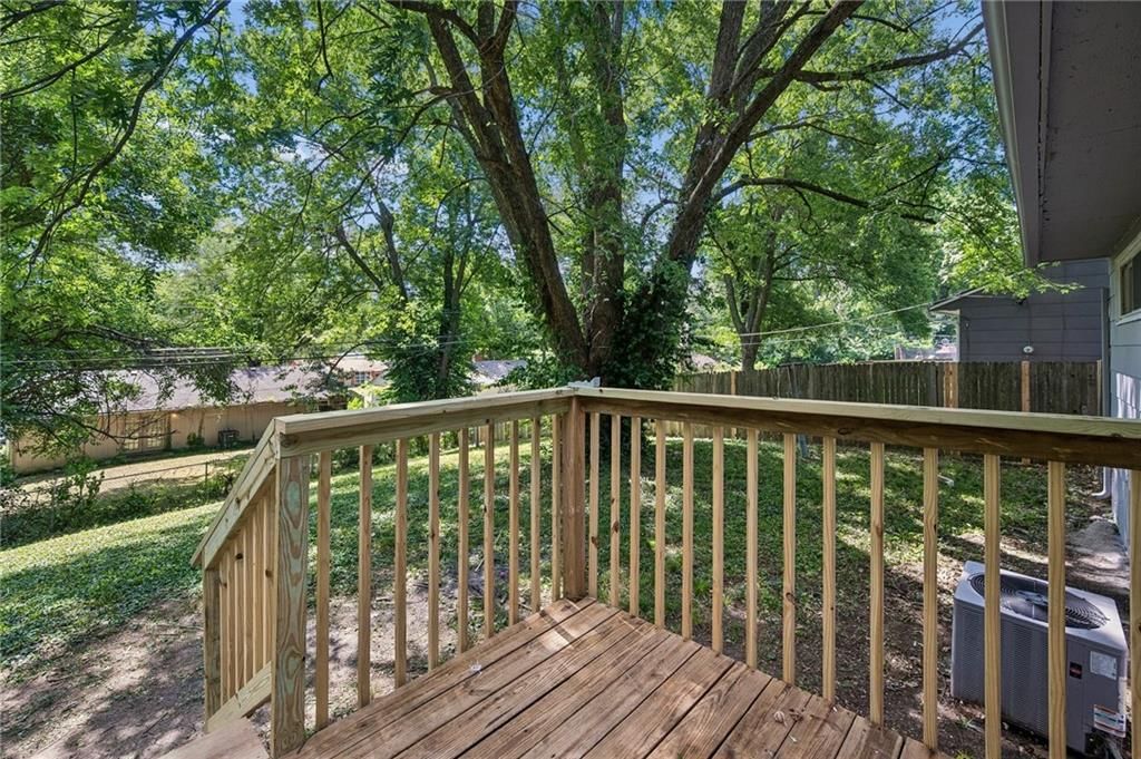 11217 Manchester Avenue — photo 25
