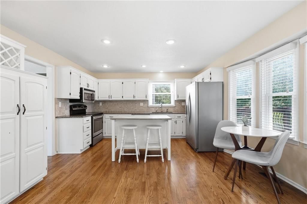 4105 NW 74th Street — photo 11