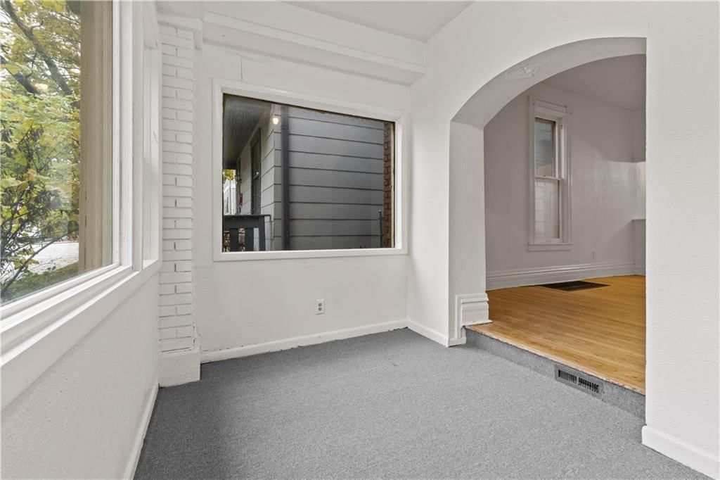 2925 Holmes Street — photo 3