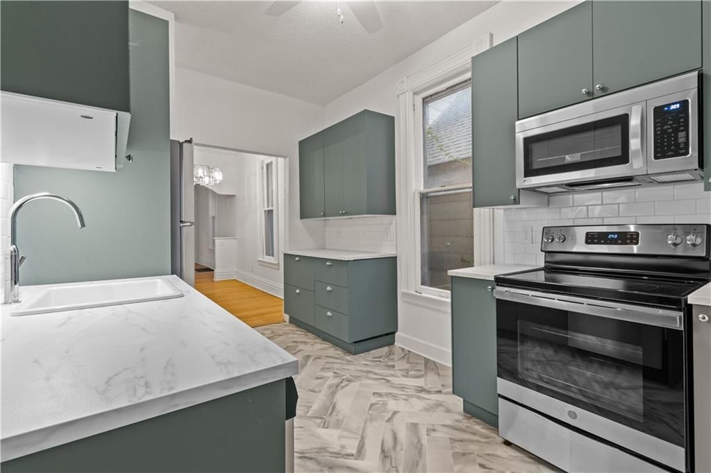 2925 Holmes Street — photo 8
