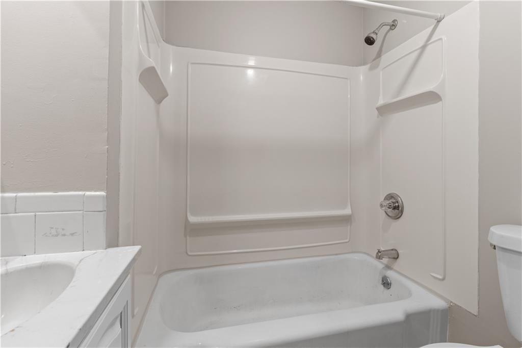 2925 Holmes Street — photo 12