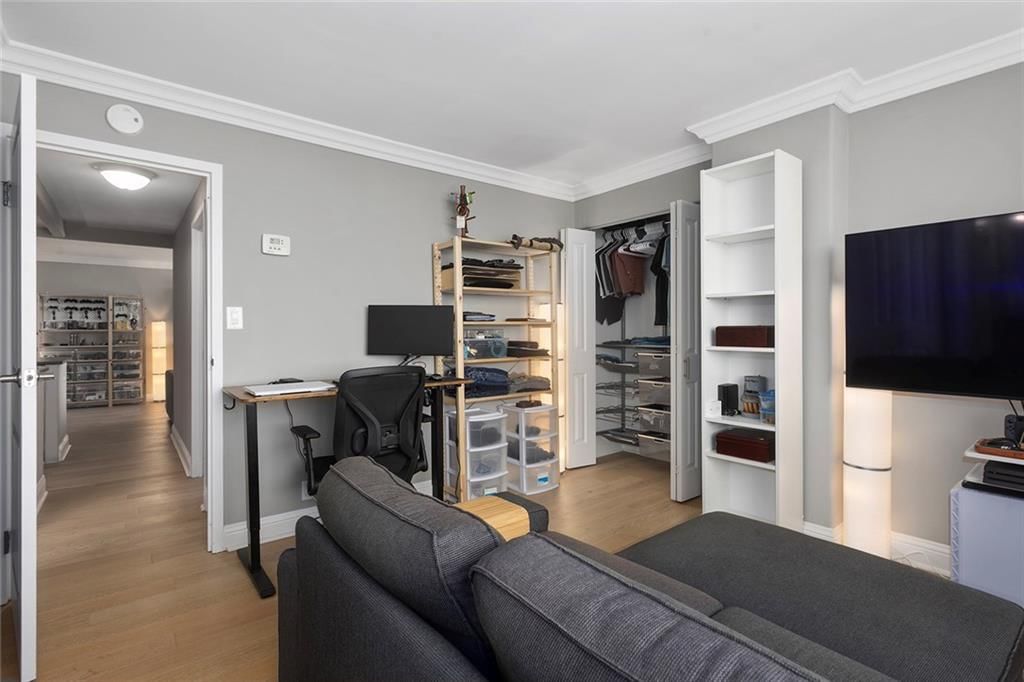 700 E 8TH Street — photo 15