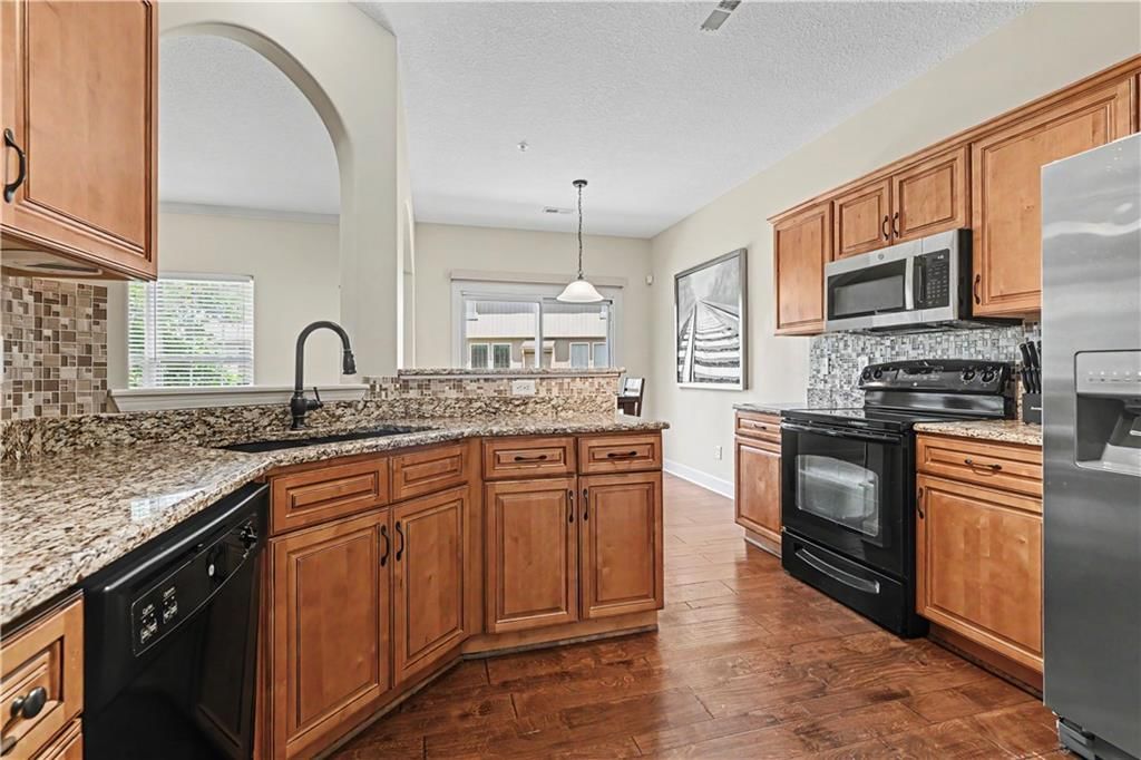 8928 Inkster Street — photo 14