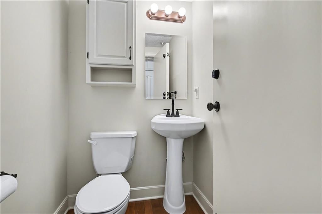 8928 Inkster Street — photo 16