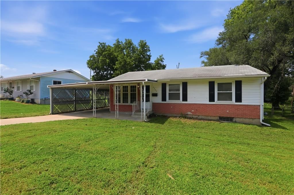 5206 Palmer Drive — photo 1