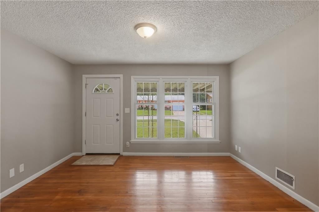 5206 Palmer Drive — photo 3