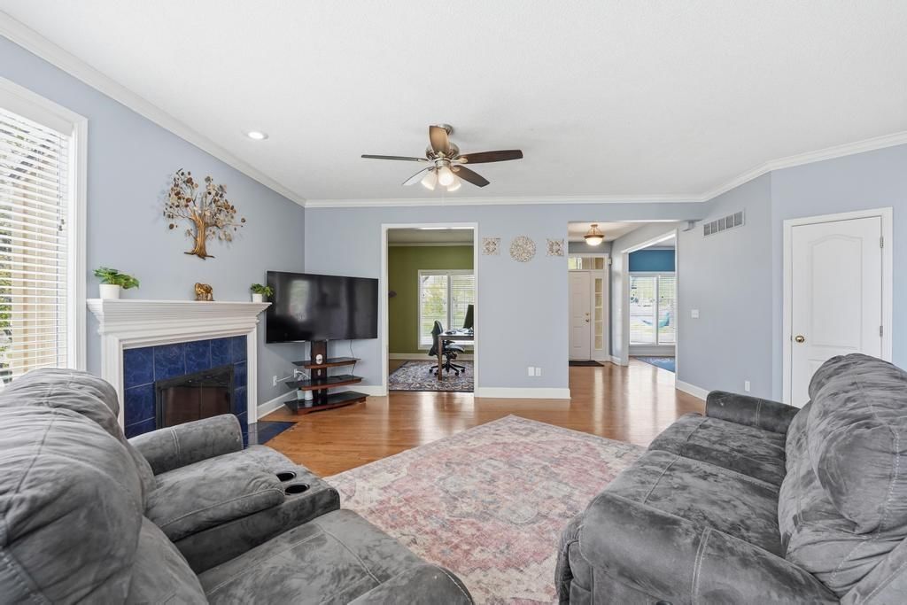 14741 Robinson Street — photo 17