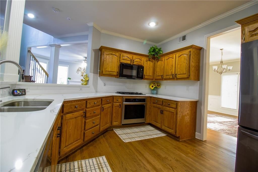 14741 Robinson Street — photo 20