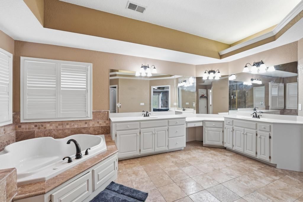 14741 Robinson Street — photo 37