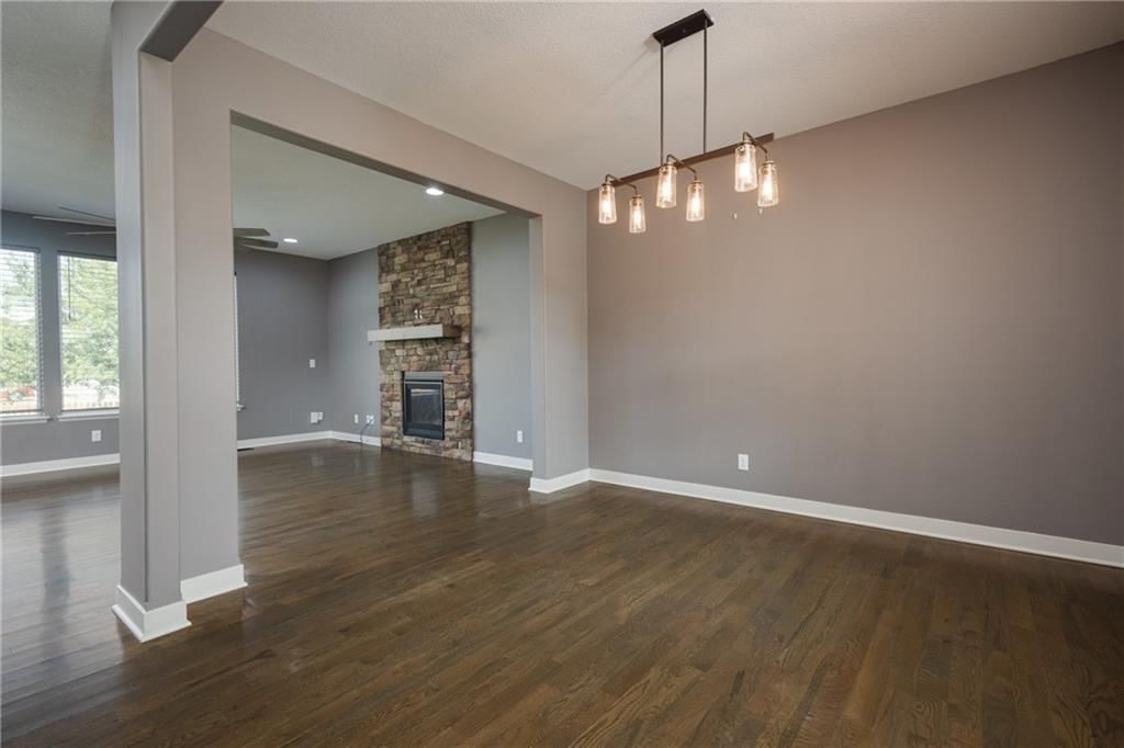 1802 VERBENA Avenue — photo 2