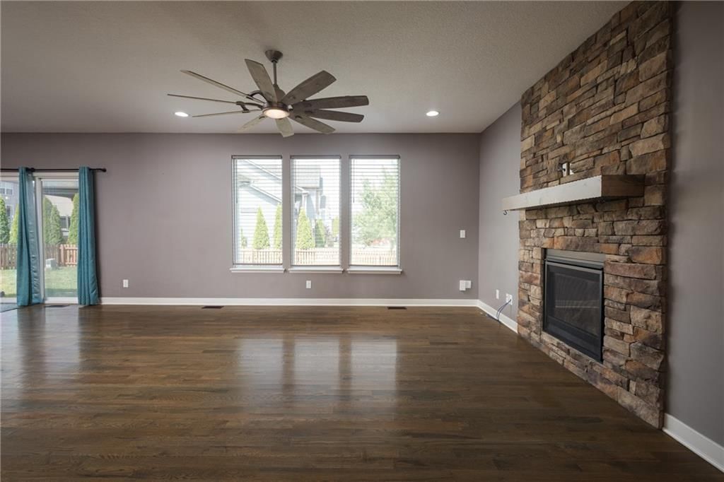 1802 VERBENA Avenue — photo 3