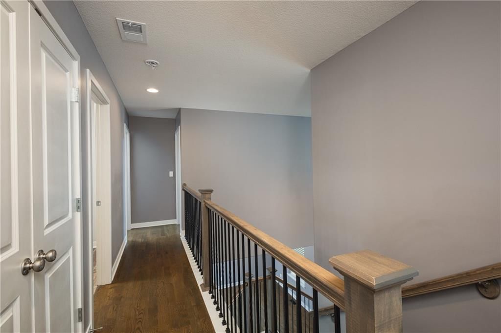 1802 VERBENA Avenue — photo 8