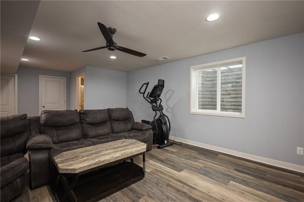 1802 VERBENA Avenue — photo 24