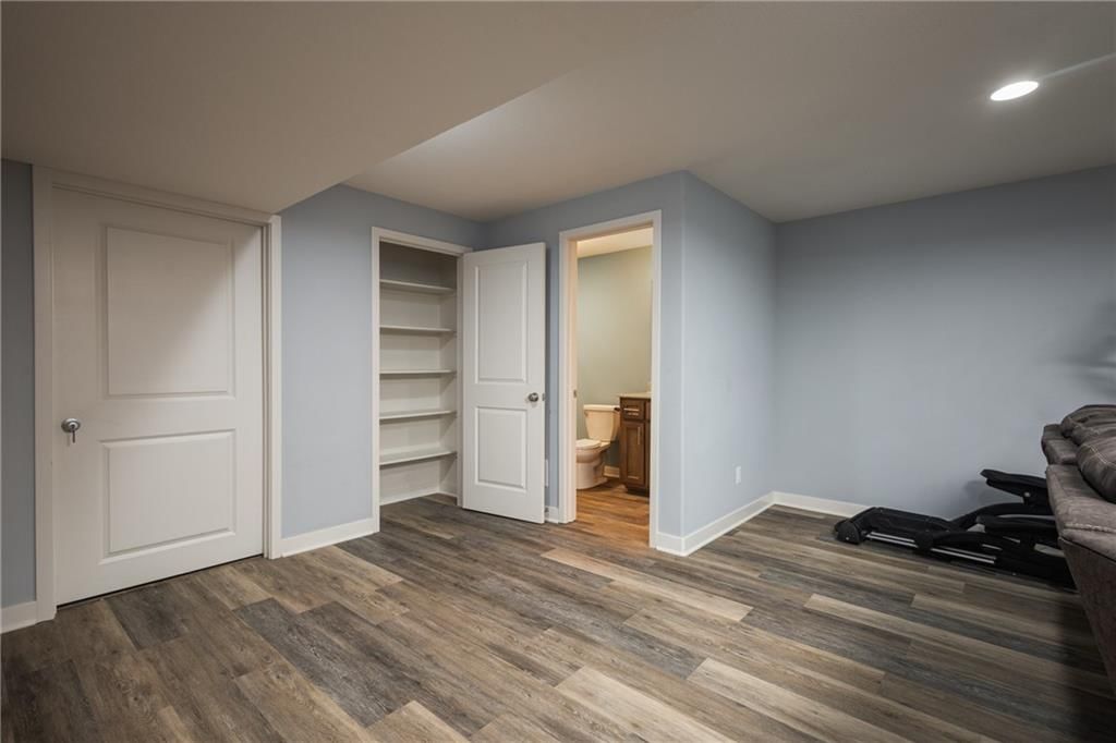 1802 VERBENA Avenue — photo 26