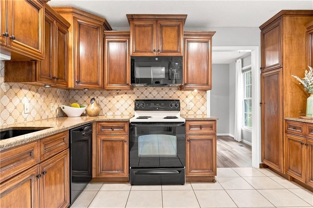 12914 W 65th Street — photo 14