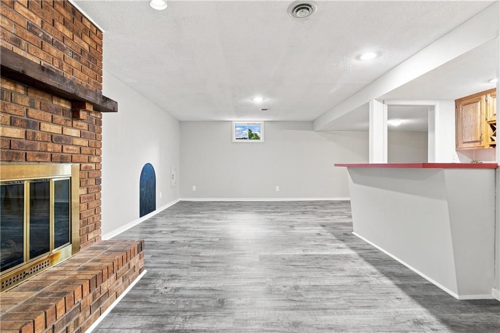 12914 W 65th Street — photo 32
