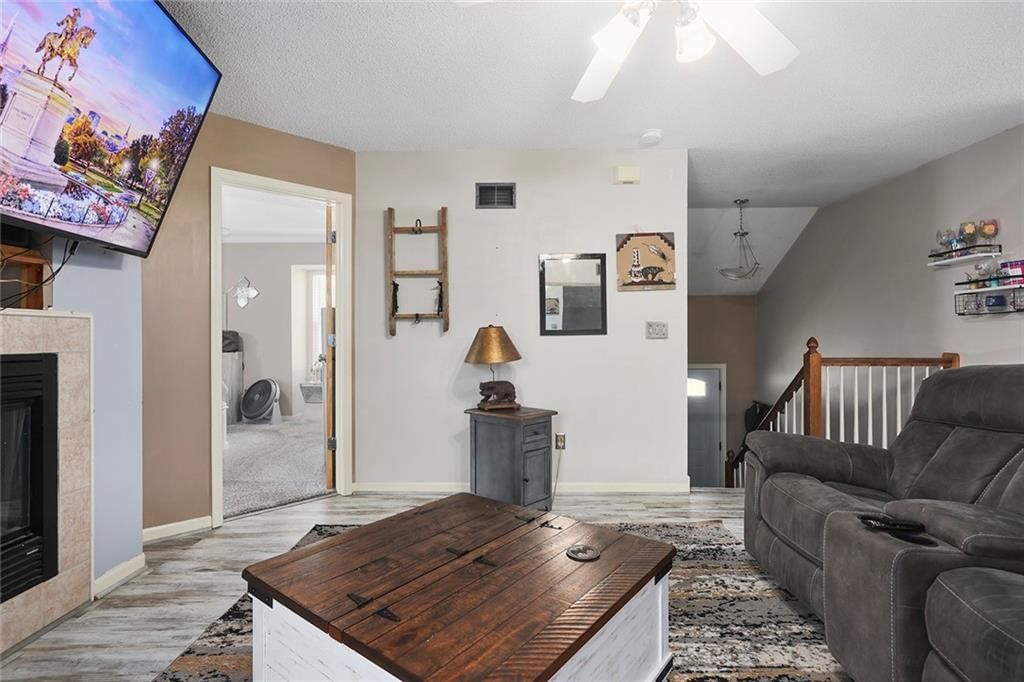 205 Echo Ridge Drive — photo 5