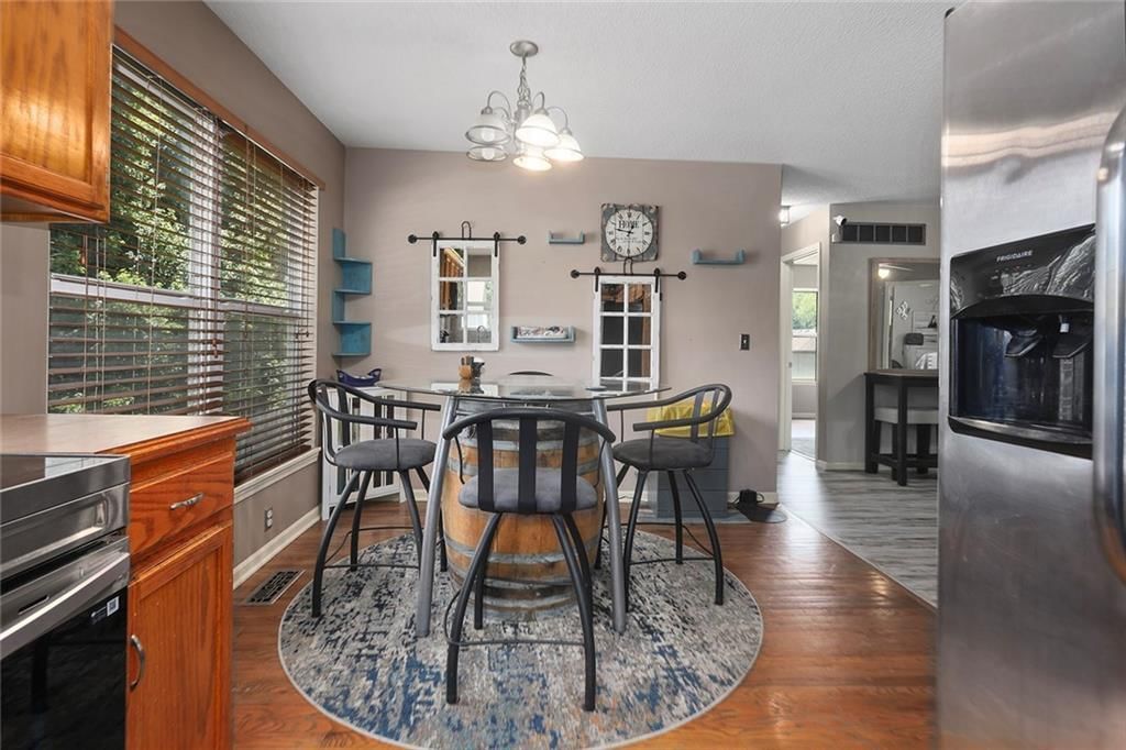 205 Echo Ridge Drive — photo 9