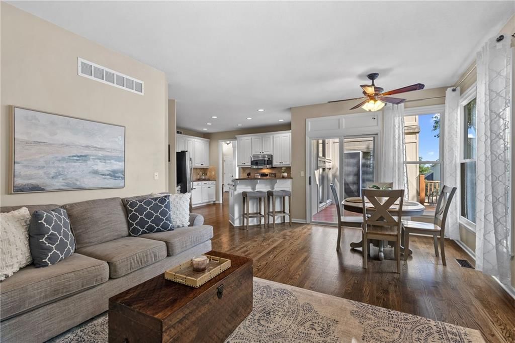 9205 W 131st Terrace — photo 4