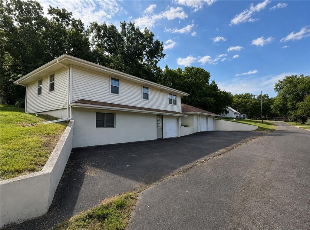 11151 Leavenworth Road — photo 8