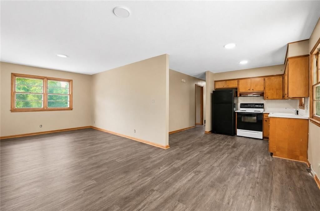11151 Leavenworth Road — photo 17