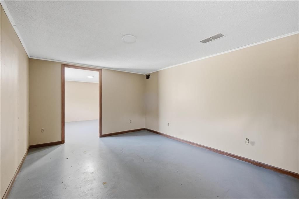 11151 Leavenworth Road — photo 24