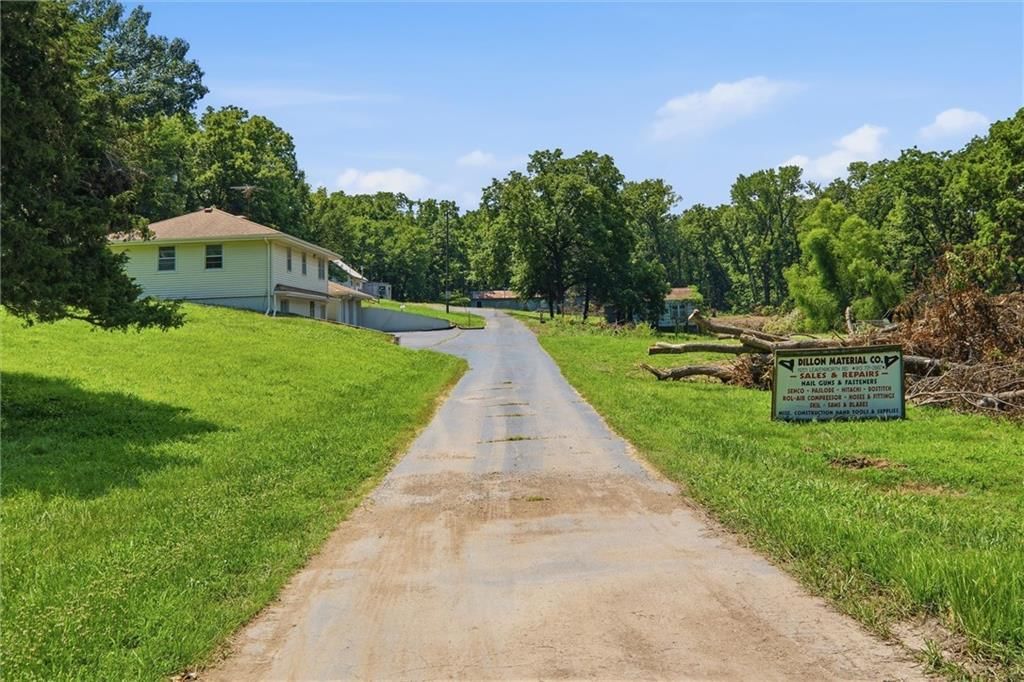 11151 Leavenworth Road — photo 41