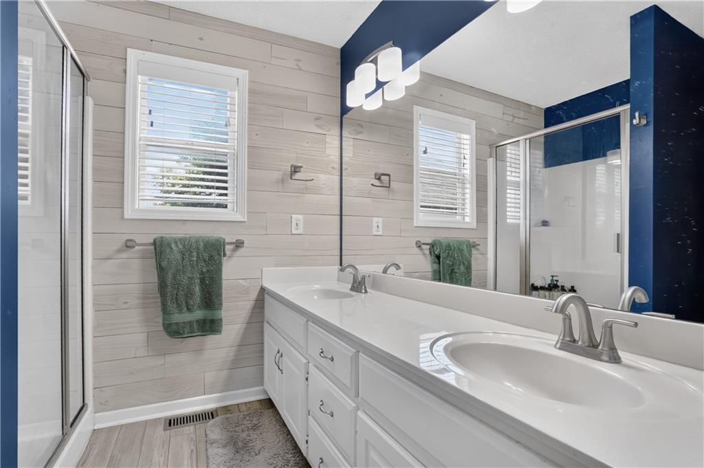 18768 W 164th Street — photo 10
