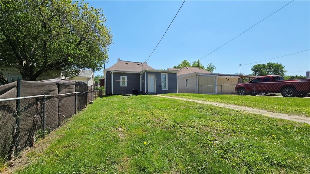 2316 S 10 Street — photo 4