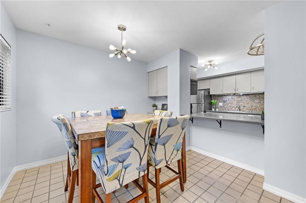 445 W 10th Street — photo 11