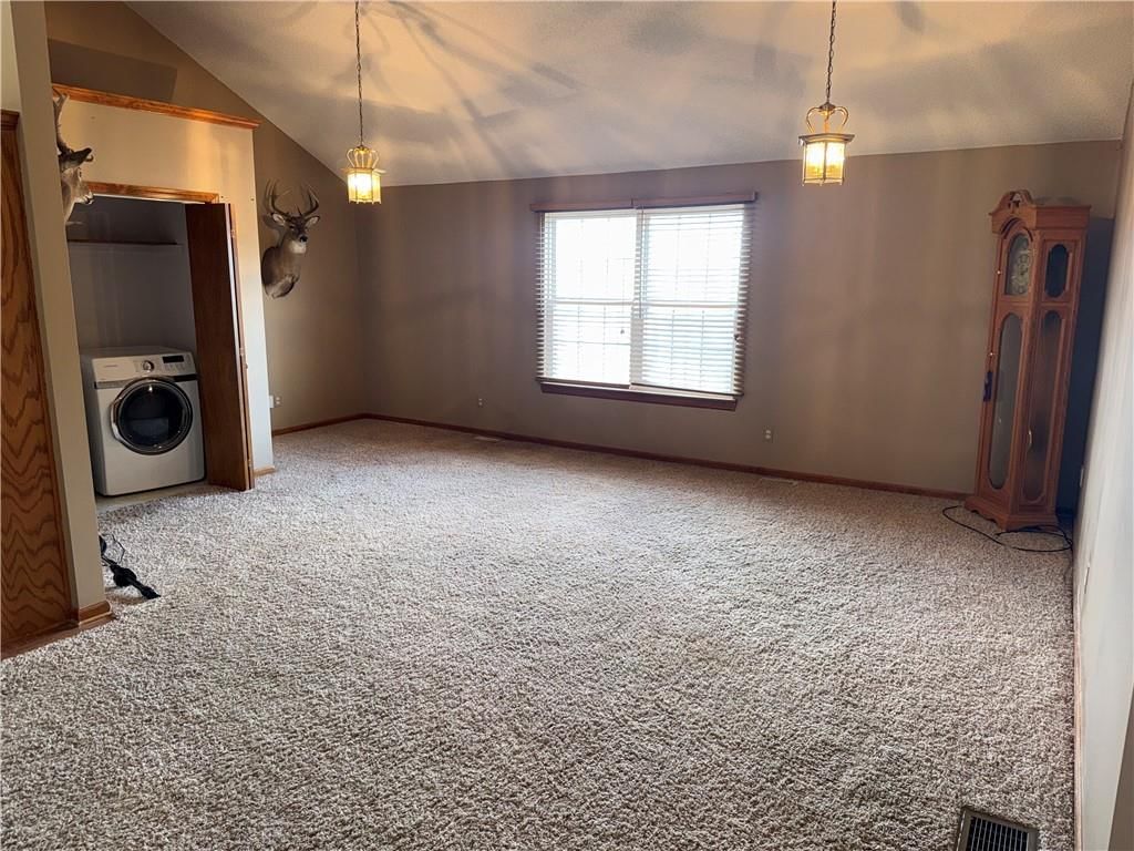 716 SW Brome Drive — photo 8