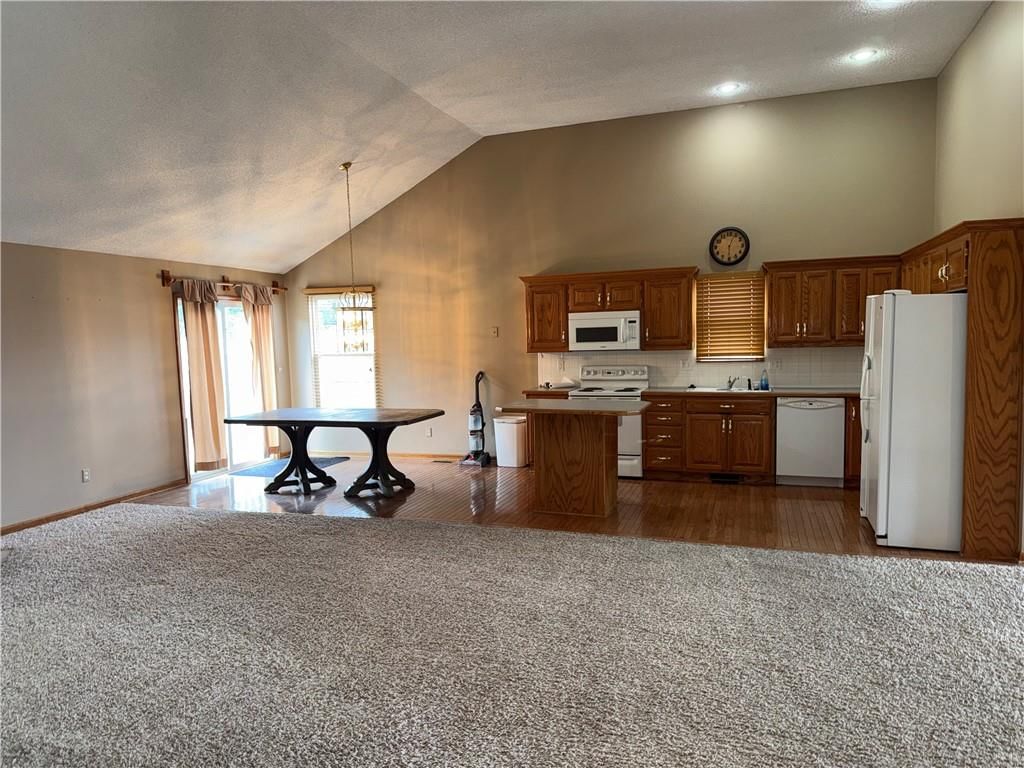 716 SW Brome Drive — photo 10