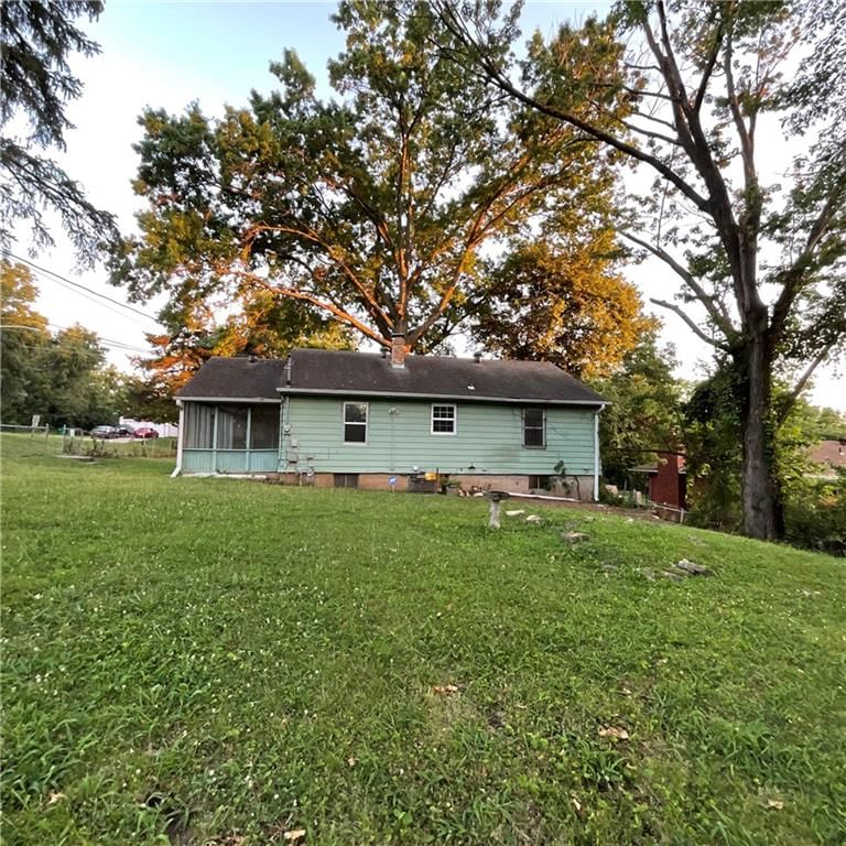 5800 Yecker Avenue — photo 2