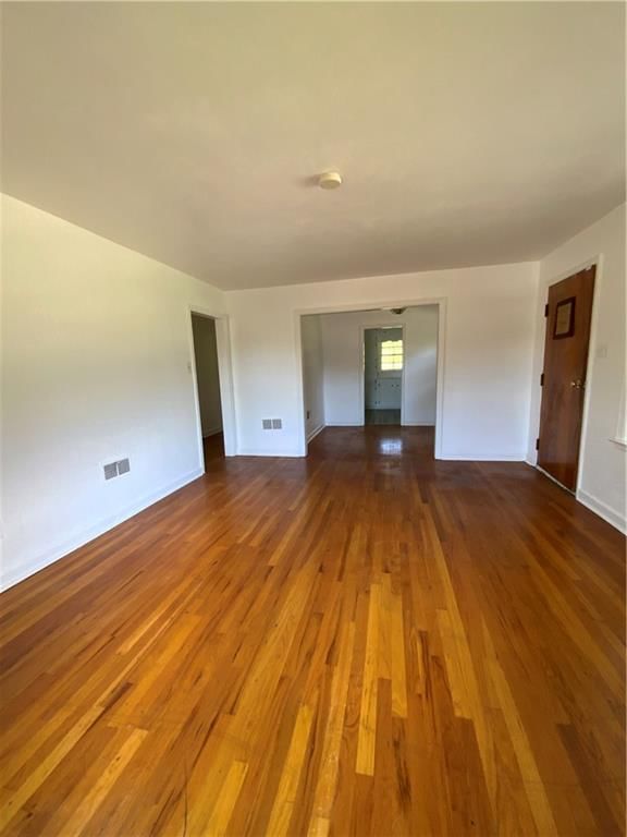 5800 Yecker Avenue — photo 7