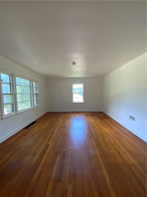 5800 Yecker Avenue — photo 8