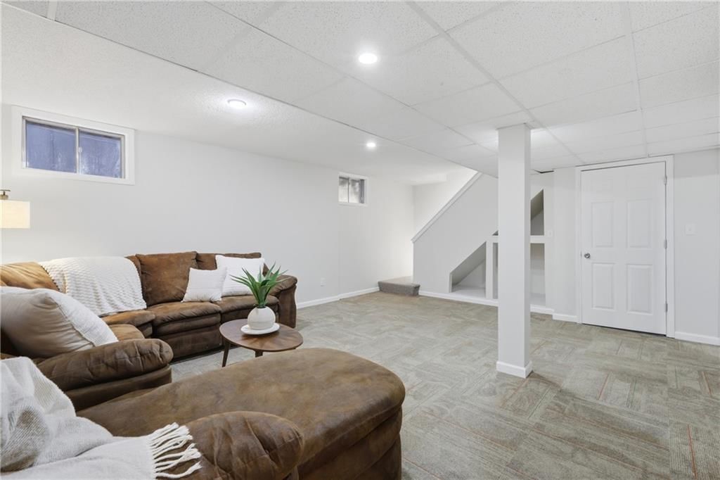 528 NE Wood Court — photo 24