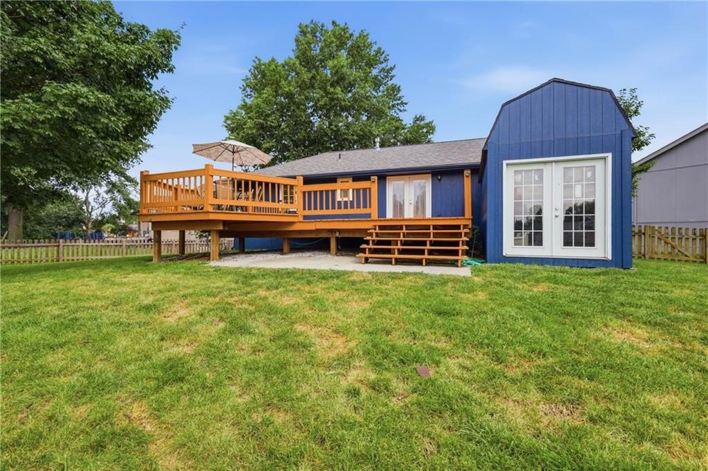 528 NE Wood Court — photo 31